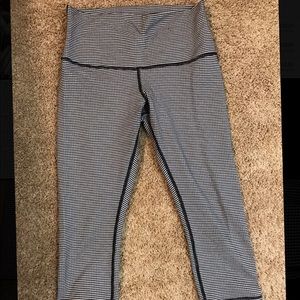 Cropped lululemon leggings